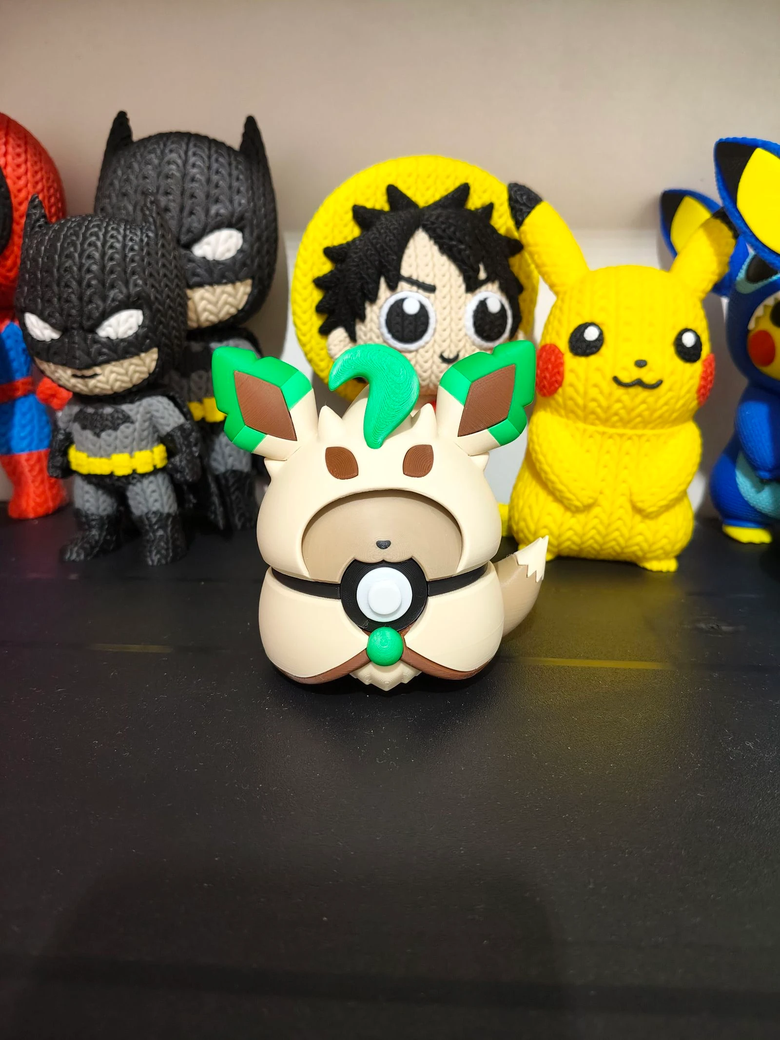 Poncho Leafeon Pokeball Pokemon 